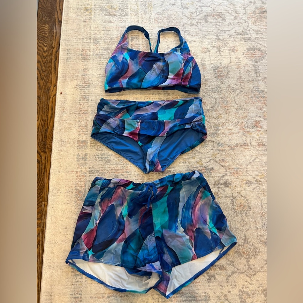 Athleta Malibu bikini top, bikini bottom & shorts — all Medium